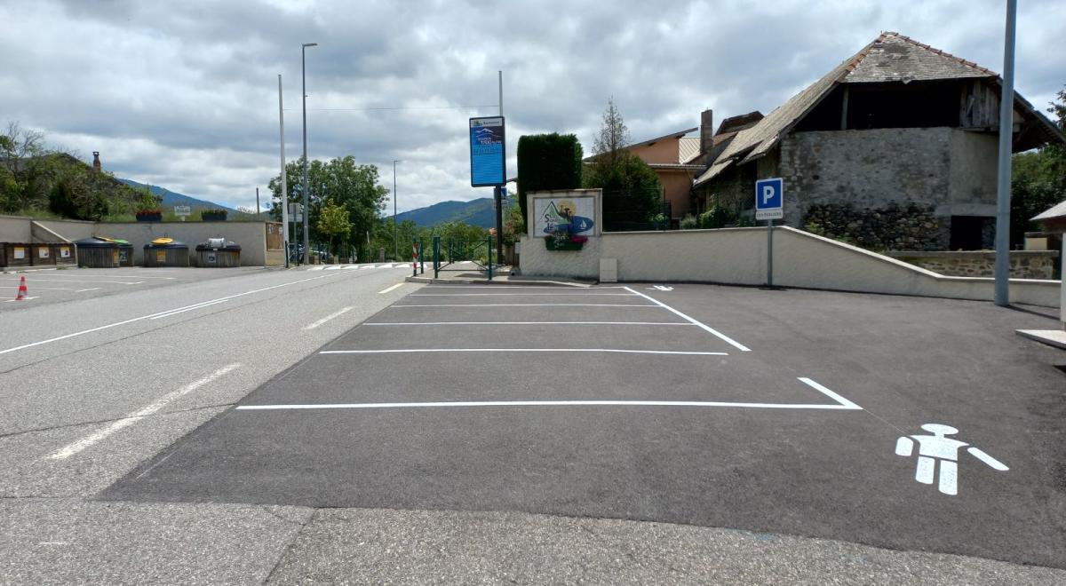 marquage parking bus scolaire